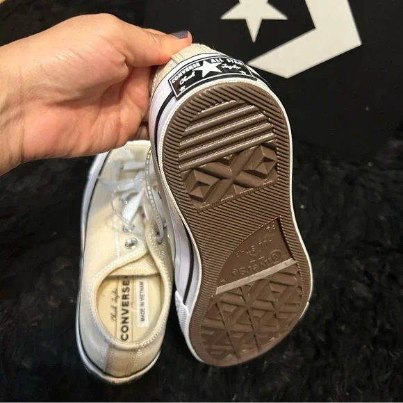 CONVERSE Chuck 70 canvas lace up low top shoes sneakers women’s 8.5 new - Picture 5 of 7